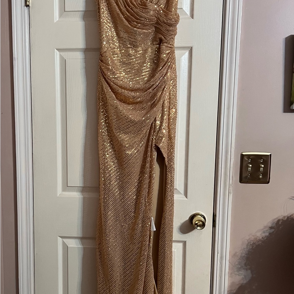 Elegant Gold Sequin Gown